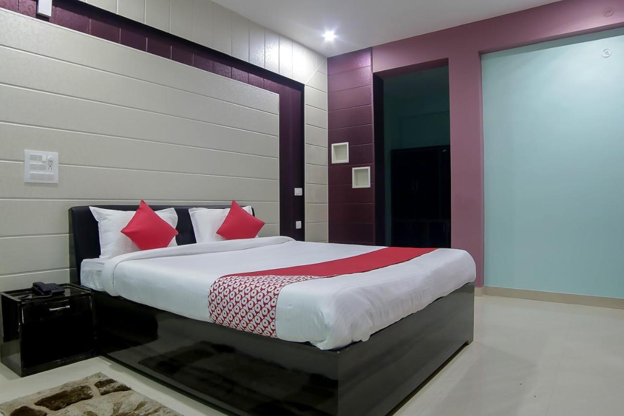 Oyo 30488 Satkar Hotel Pithoragarh Exterior photo