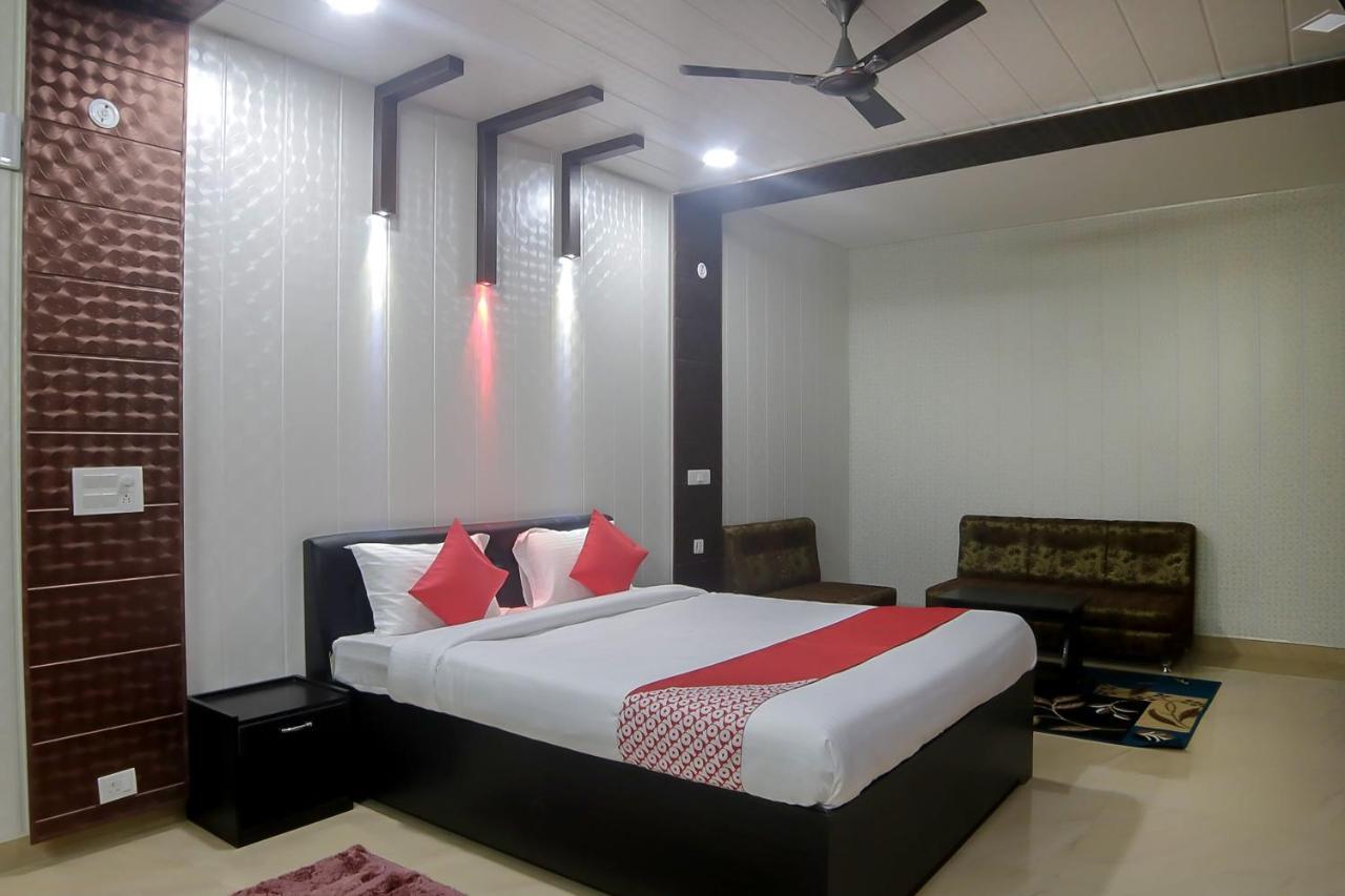 Oyo 30488 Satkar Hotel Pithoragarh Exterior photo