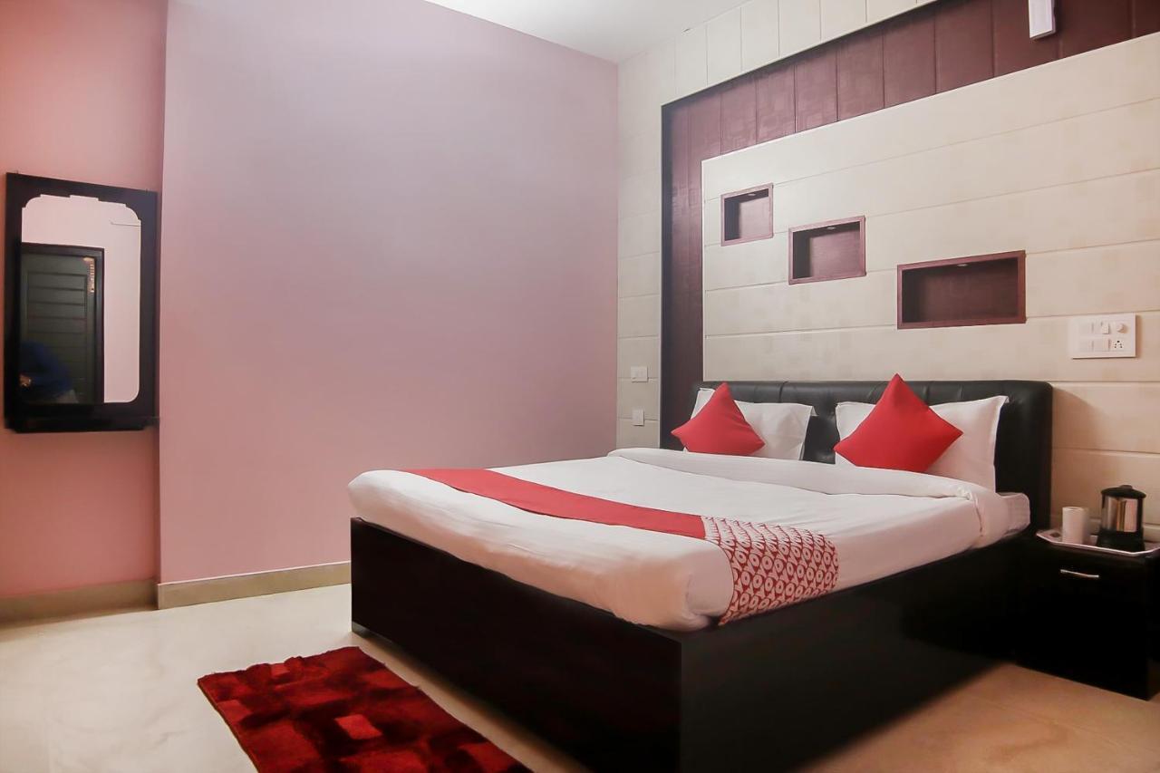 Oyo 30488 Satkar Hotel Pithoragarh Exterior photo