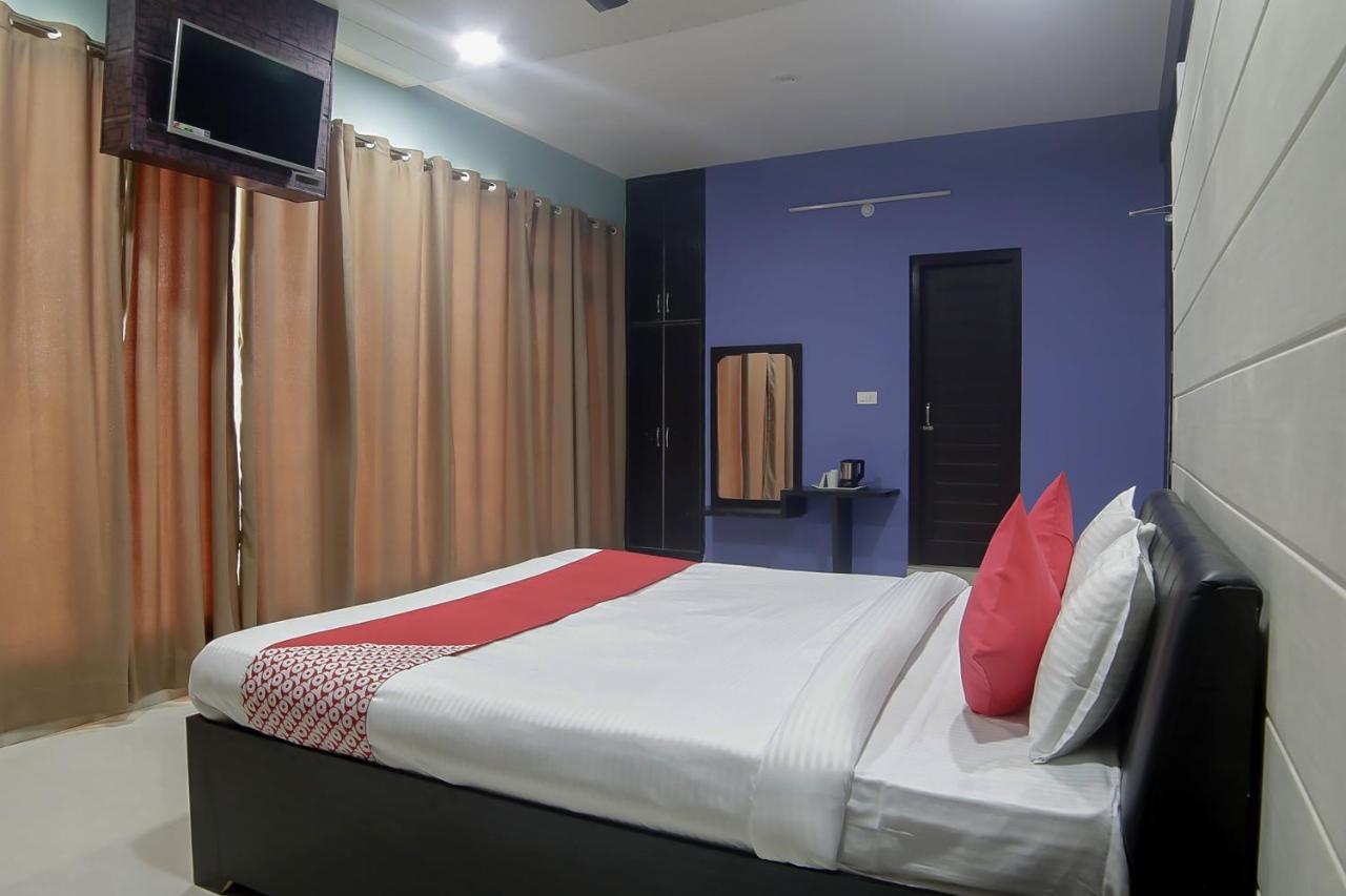 Oyo 30488 Satkar Hotel Pithoragarh Exterior photo